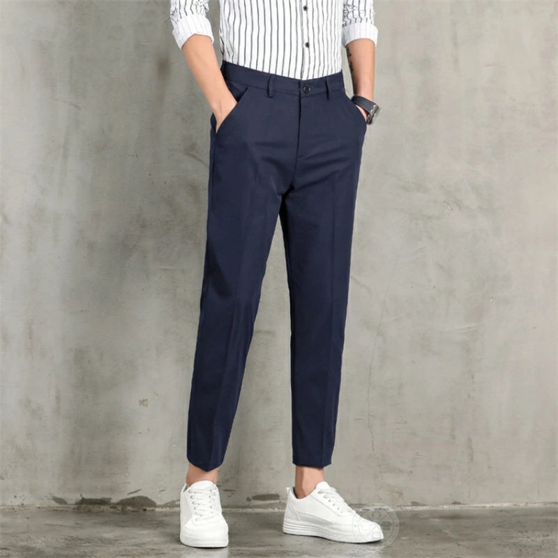 【カーゴパンツ】ゆったりとしたワイドレッグパンツ、ワークパンツ、厚手のミリタリーパンツ、ストリートカジュアル、アメリカンカジュアルスタイル